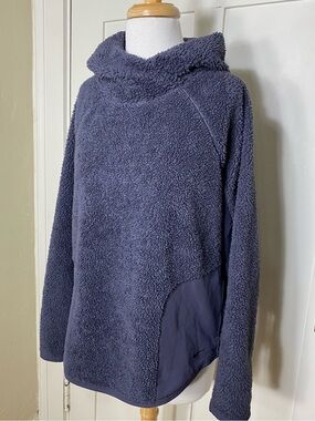 Nike Sherpa Thermal Fuzzy Cozy Fleece Training Pullover Hoodie Purple Lavender M